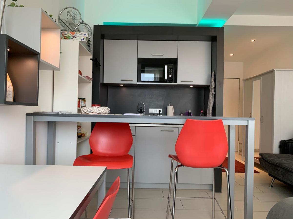 Exklusive WohlfüHloase By Rabe - Parkplatz & Free Netflix & Coffee-Bar Apartment Karlsruhe Luaran gambar